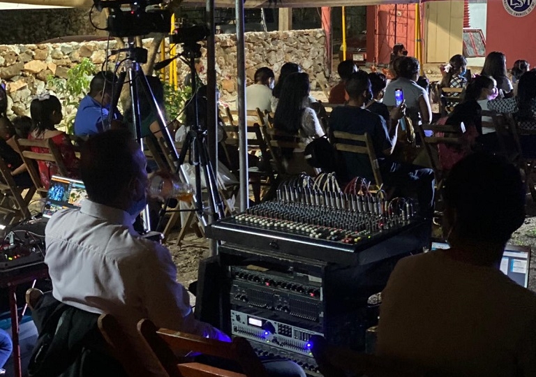 Church 3 / Iglesia 3